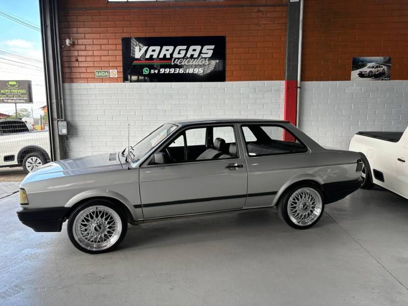 VOLKSWAGEN - VOYAGE - 1989/1989 - Prata - R$ 35.900,00