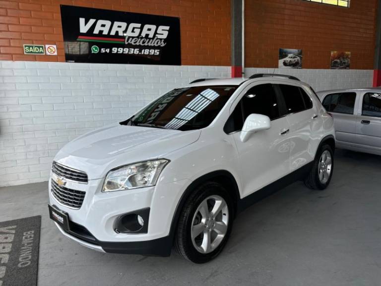 CHEVROLET - TRACKER - 2015/2015 - Branca - R$ 70.000,00