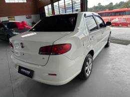 FIAT - SIENA - 2014/2015 - Branca - R$ 37.000,00