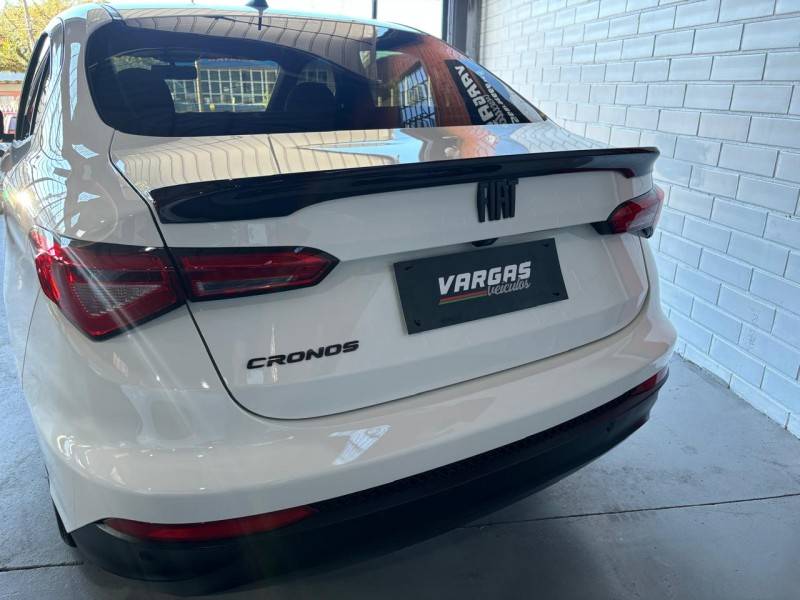 FIAT - CRONOS - 2021/2021 - Branca - R$ 72.000,00