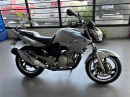 YAMAHA - FAZER - 2009/2010 - Prata - R$ 12.000,00