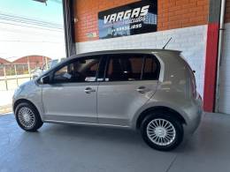 VOLKSWAGEN - UP - 2015/2016 - Bege - R$ 44.900,00