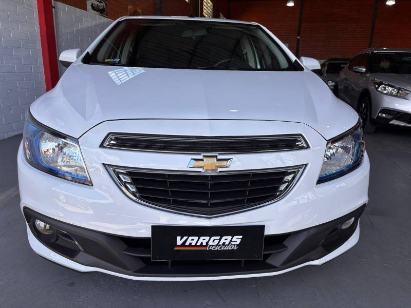 CHEVROLET - PRISMA - 2016/2016 - Branca - R$ 57.000,00