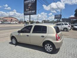 RENAULT - CLIO - 2013/2014 - Bege - R$ 25.500,00
