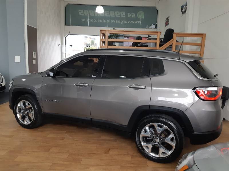 JEEP - COMPASS - 2019/2019 - Cinza - R$ 96.000,00