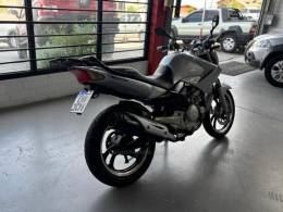YAMAHA - FAZER - 2009/2010 - Prata - R$ 12.000,00