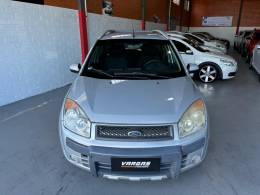 FORD - FIESTA - 2008/2009 - Prata - R$ 29.900,00